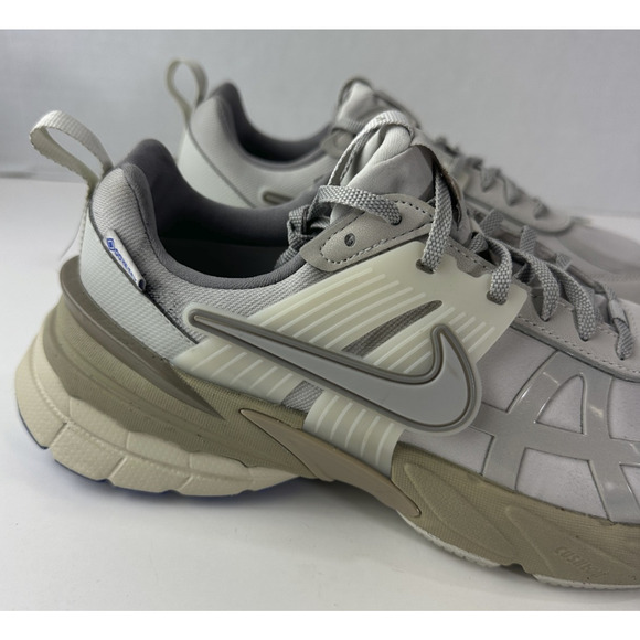 Nike V2K Run GORE-TEX Light Iron Ore Women’s Size 7 Shoes FZ2622-002 2024 EUC - Picture 3 of 16